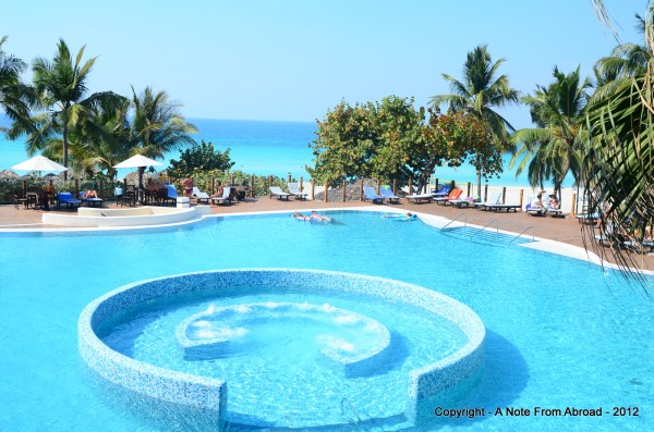 Melia Las Americas pool