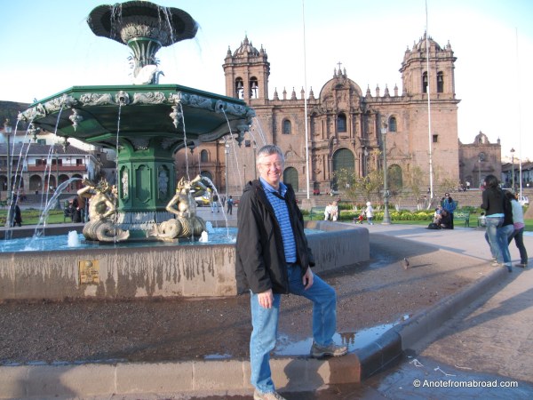 Tim by the fountain - Plaza de Armas