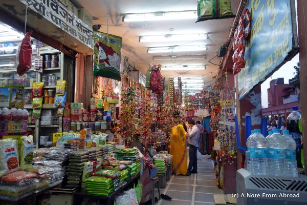 Walking through the bazaar in Jaipur