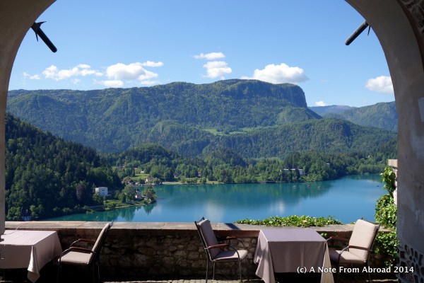 How would you like to enjoy a drink with this view?