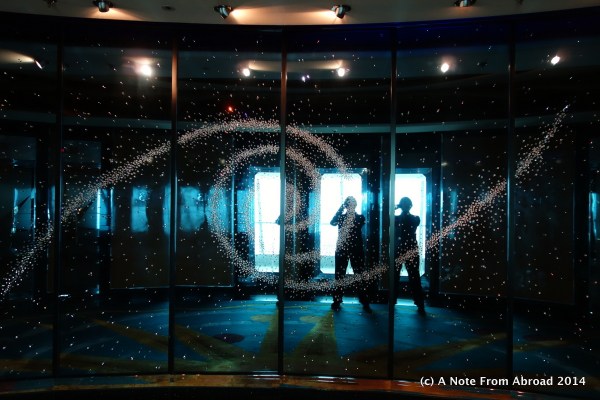 Am I coming or going in this picture?