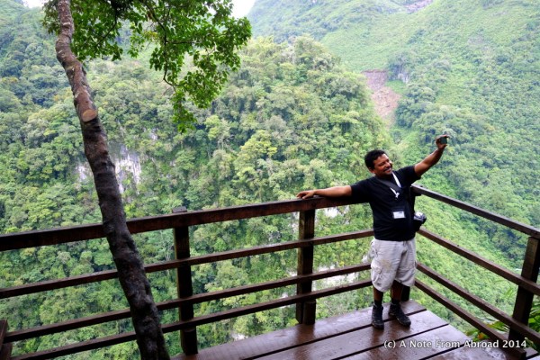 Yep, selfies are popular all over the world!