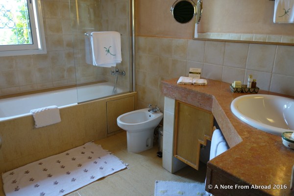 Bathroom at Villa Mandarine